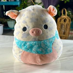 Rosie the pig Squishmallow